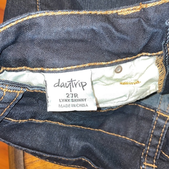 Daytrip Lynx Skinny Dark Wash Jeans 27R 27 31” inseam - Picture 5 of 5